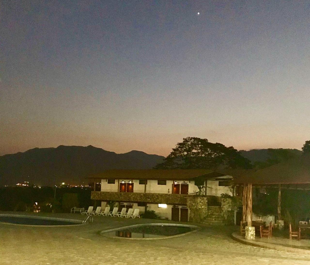 Hosteria Tierra Dorada Yantzaza Kültér fotó