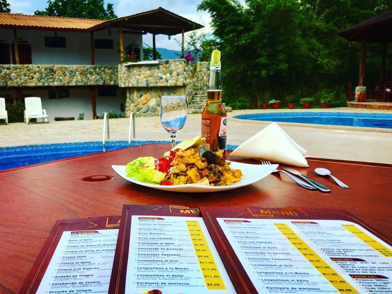 Hosteria Tierra Dorada Yantzaza Kültér fotó
